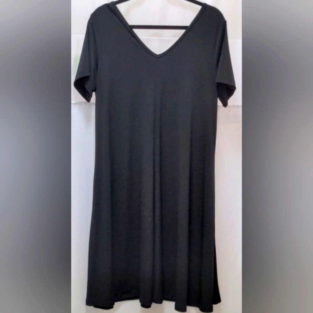 Roaman's Plus Size Black Short Sleeve V-Neck Swing Dress Size 14/16 M NEW - Picture 7 of 7